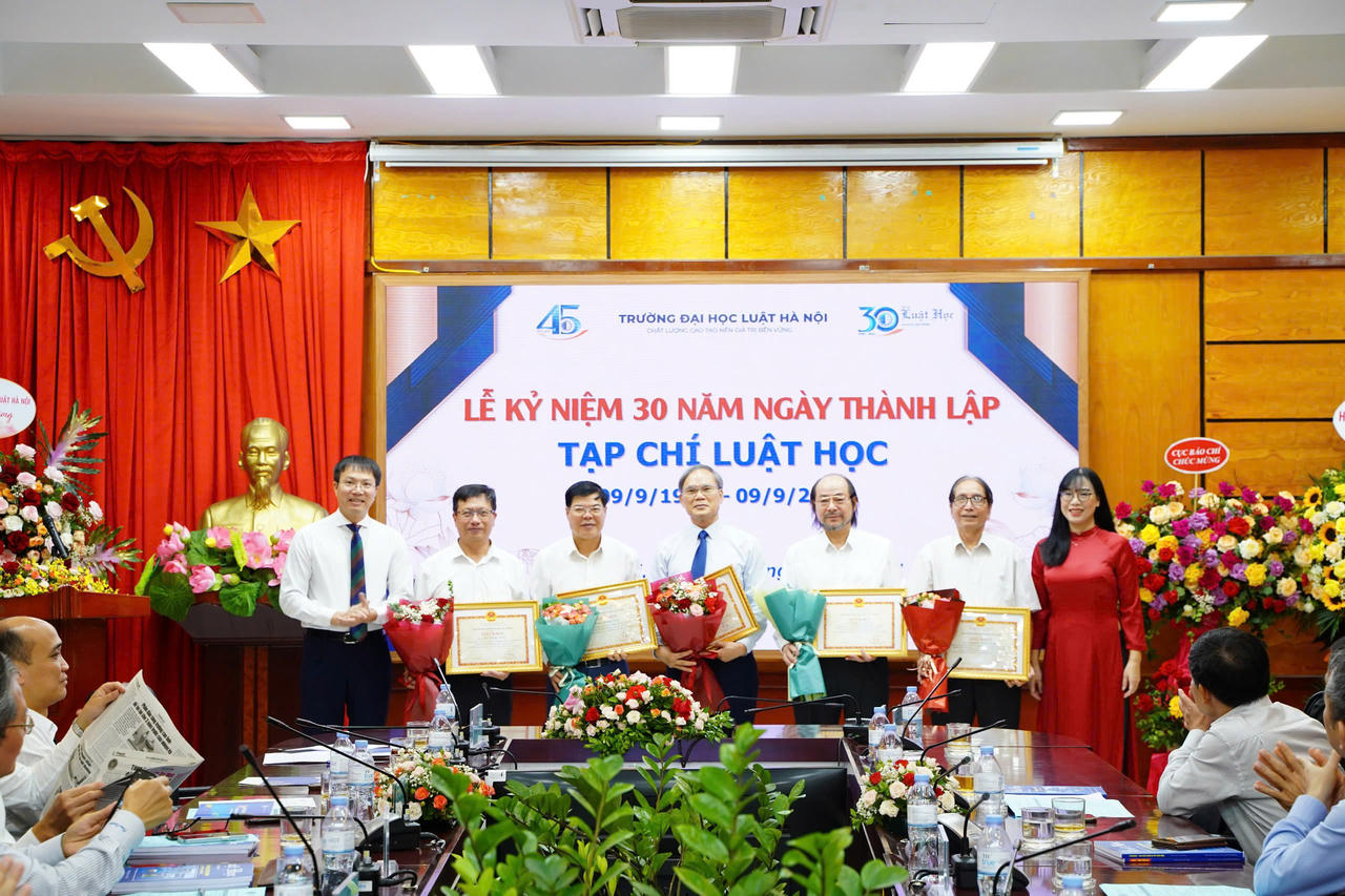 Tạp chí Luật học kỷ niệm 30 năm ngày thành lập