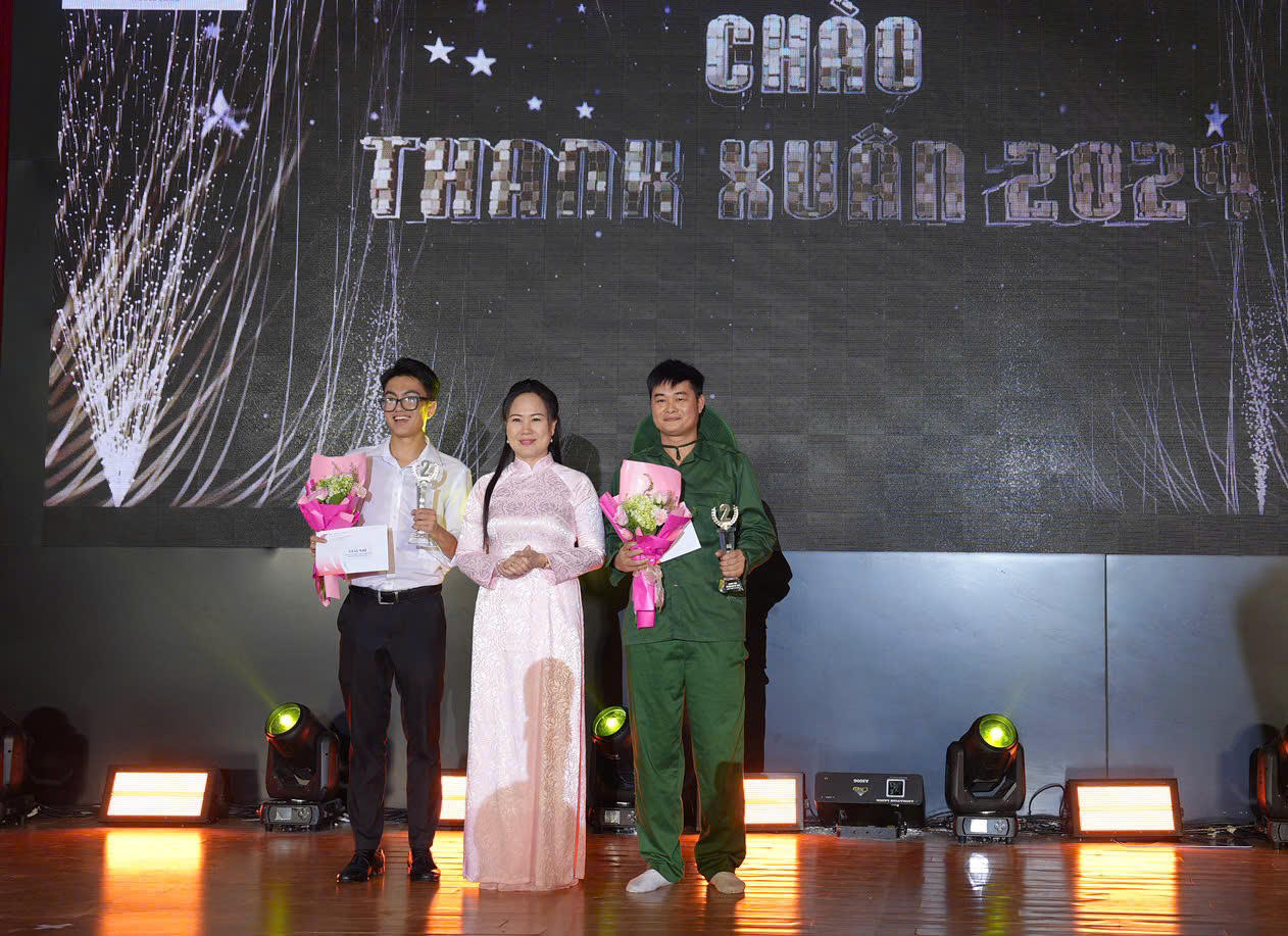 Lớp Luật sư chất lượng cao Khóa 6 đạt giải nhất cuộc thi Tài năng luật sư 2024