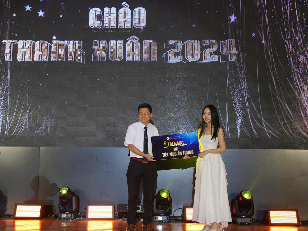 Lớp Luật sư chất lượng cao Khóa 6 đạt giải nhất cuộc thi Tài năng luật sư 2024