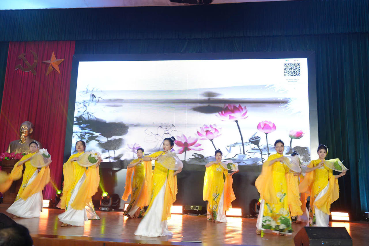 Lớp Luật sư chất lượng cao Khóa 6 đạt giải nhất cuộc thi Tài năng luật sư 2024