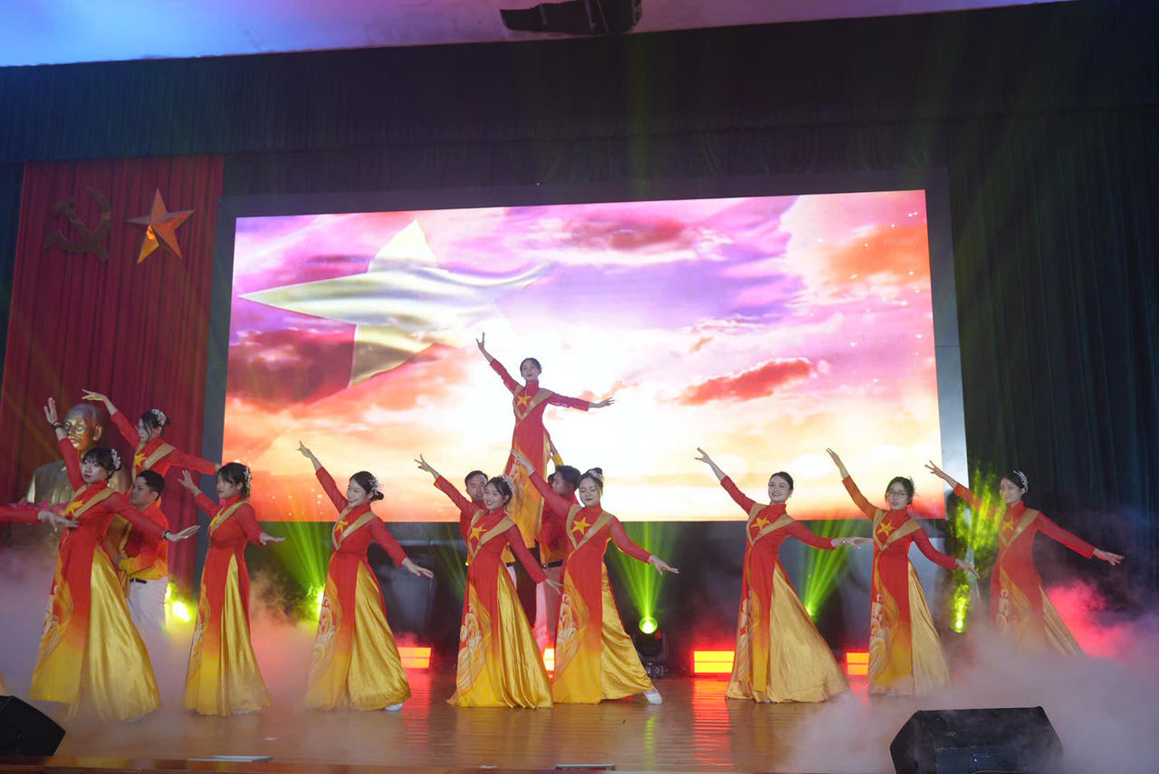 Lớp Luật sư chất lượng cao Khóa 6 đạt giải nhất cuộc thi Tài năng luật sư 2024