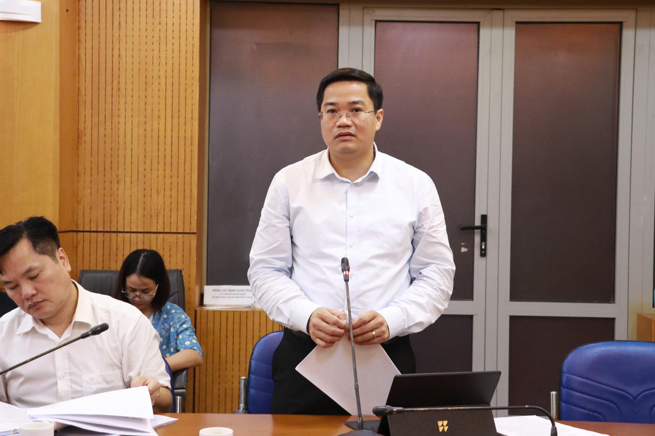 Đẩy mạnh phân cấp, phân quyền, phát huy trách nhiệm người đứng đầu trong đầu tư công