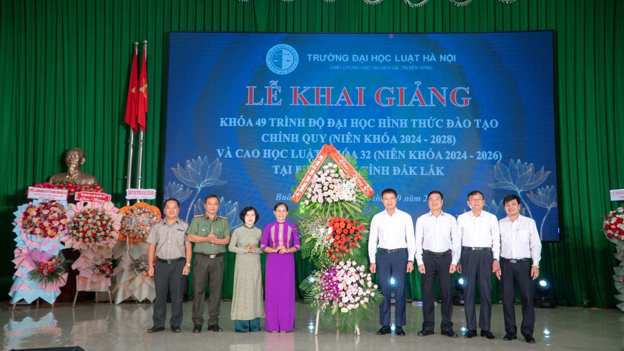 Phân hiệu Trường Đại học Luật Hà Nội tại tỉnh Đắk Lắk khai giảng Khóa 49 trình độ đại học và Cao học luật Khóa 32