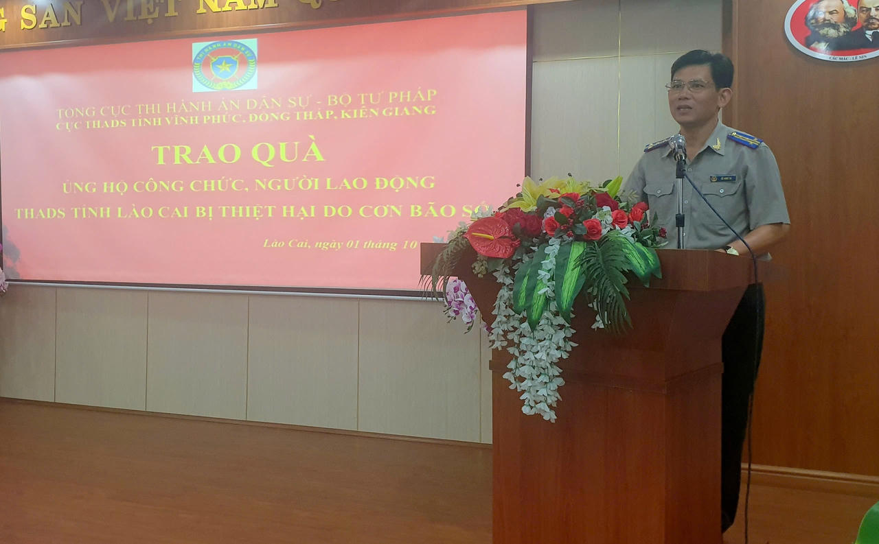 Thi hành án dân sự - lan tỏa yêu thương trong bão lũ