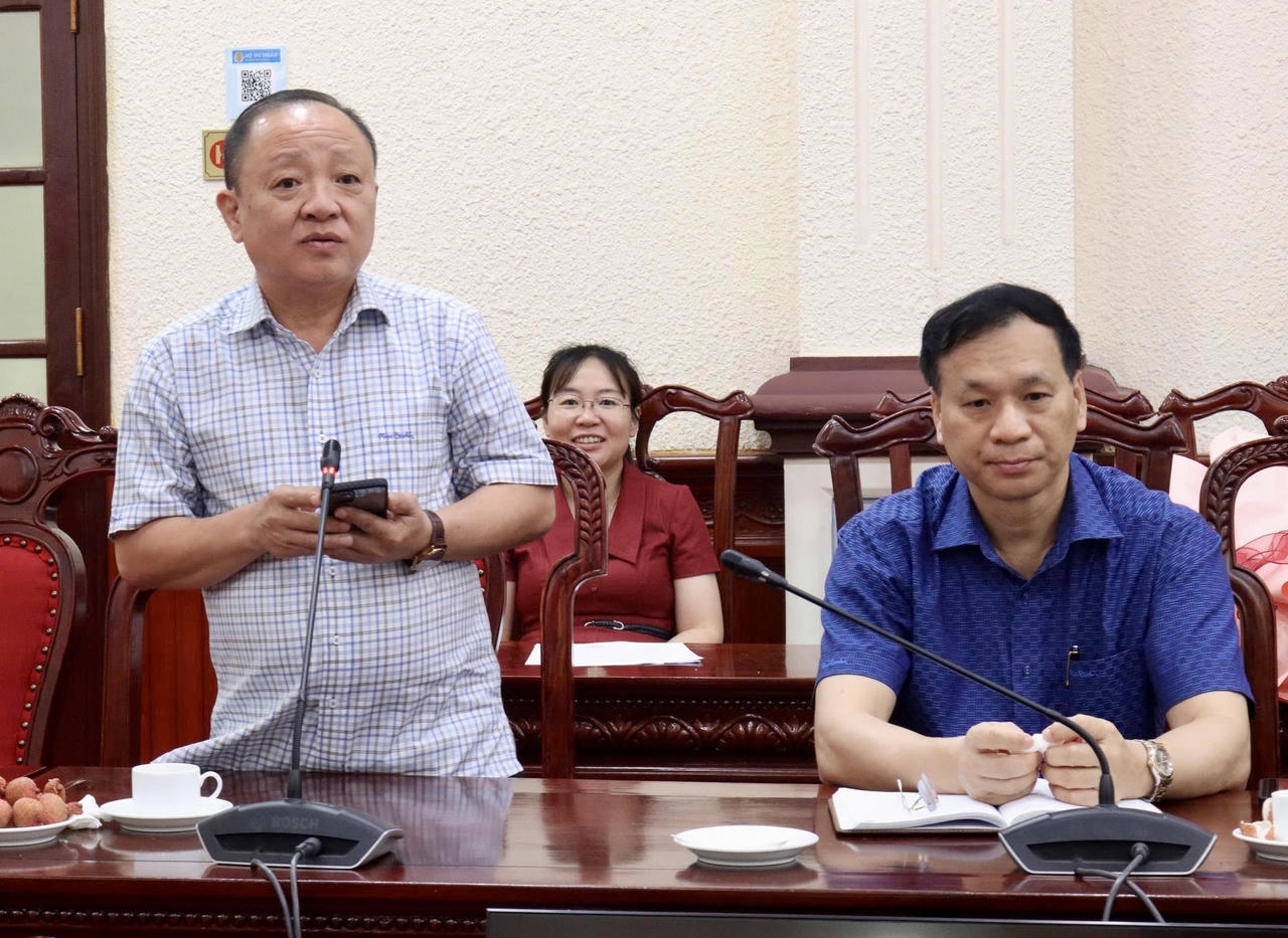 Bộ Tư pháp trao Quyết định khen thưởng, Quyết định nghỉ hưu cho các công chức