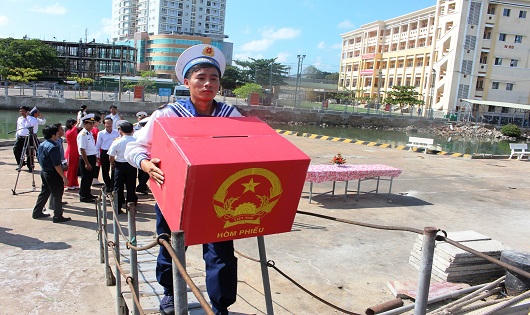 Xung kích để nhân dân yên tâm đi bầu cử