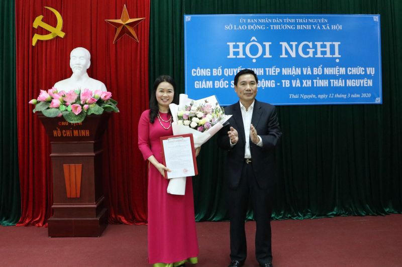 Nhiều địa phương công bố các quyết định nhân sự