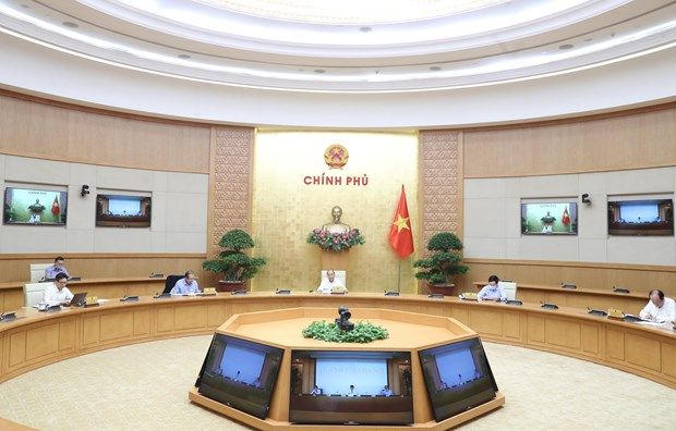 Thủ tướng: "Khi chưa có vắc-xin, phòng, chống COVID-19 là chiến lược lâu dài"