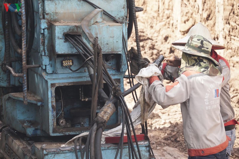 phá dỡ 600m "con đường gốm sứ" ven sông hồng để phục vụ dự án hình 7 pha do 600m "con duong gom su" ven song hong de phuc vu du an hinh 7