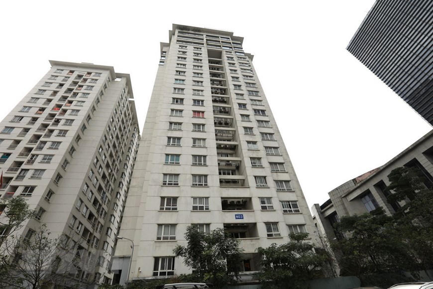 Cách ly tòa N03 Lạc Trung (Hà Nội) - nơi ở của ca nhiễm COVID-19 mới