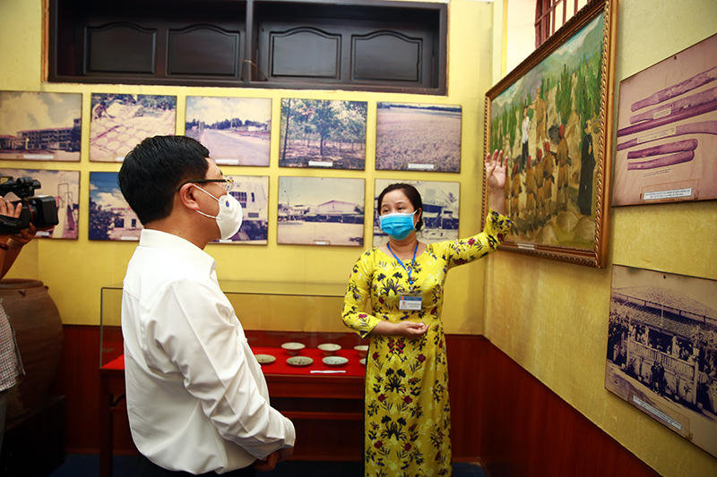 Cử tri Côn Đảo mong muốn sớm có điện để phát triển xứng tầm với tiềm năng