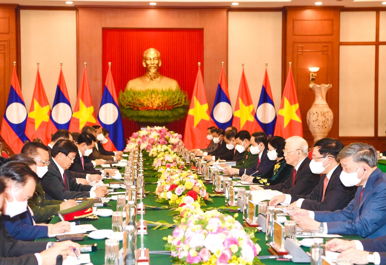 Việt Nam-Lào: Thắm tình hữu nghị, đoàn kết đặc biệt và tin cậy lẫn nhau