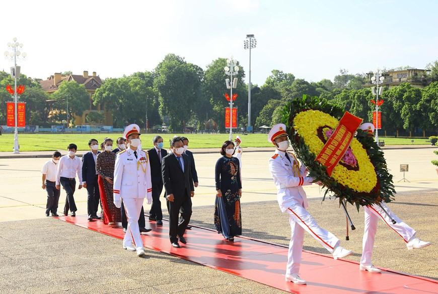 Lãnh đạo Đảng, Nhà nước vào Lăng viếng Chủ tịch Hồ Chí Minh