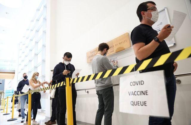 Pfizer-BioNTech: Hiệu quả của vaccine phòng COVID-19 giảm sau 6 tháng