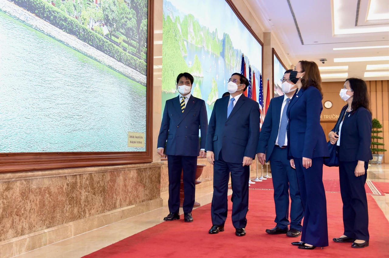 Phó Tổng thống Hoa Kỳ: Trong 24 giờ tới, 1 triệu liều vaccine Mỹ viện trợ sẽ đến Việt Nam