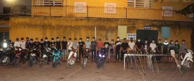 Khởi tố vụ án hơn 50 thanh, thiếu niên 'hỗn chiến' bằng tuýp sắt, súng tự chế