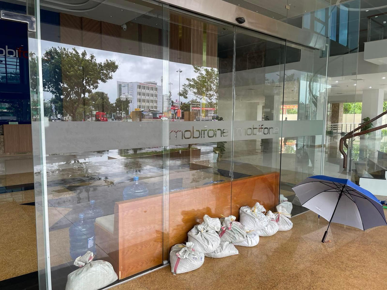 Bão chồng dịch – MobiFone huy động tối đa nguồn lực để phòng, chống bão số 5