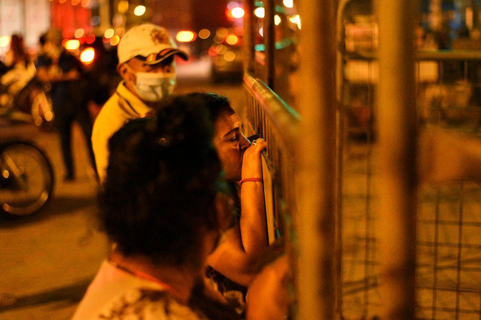  Tiến hành nhận dạng các tù nhân bị giết trong nhà tù có bạo loạn đẫm máu