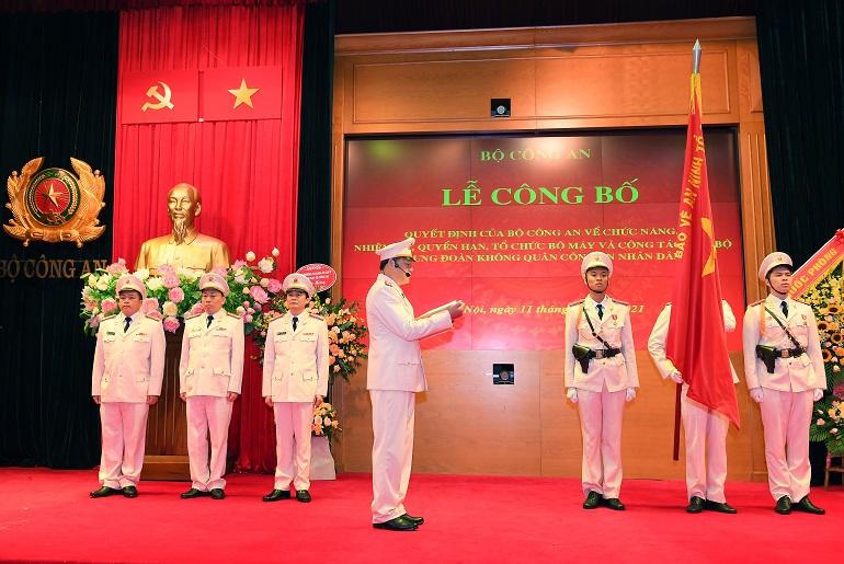 Công bố quyết định thành lập Trung đoàn Không quân Công an nhân dân