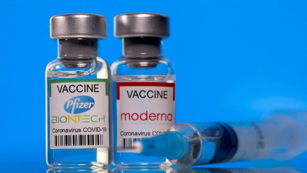 WHO ủng hộ tiêm vaccine COVID-19 tăng cường cho những người có hệ miễn dịch kém