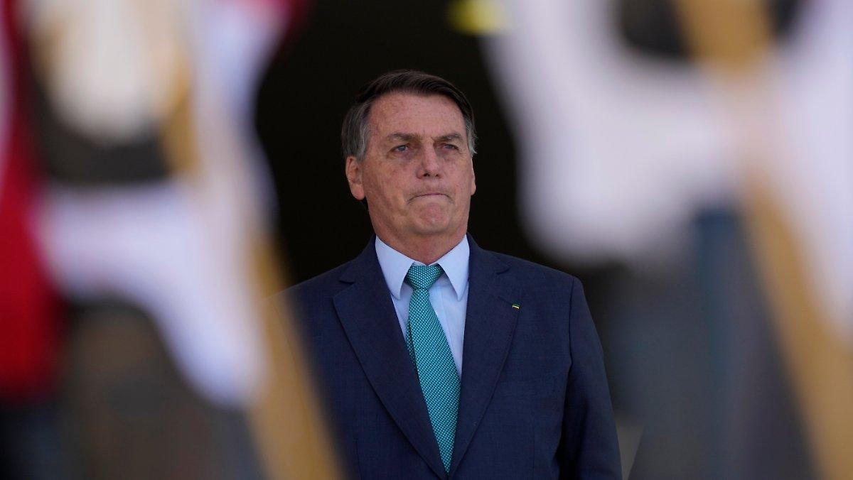 Tổng thống Brazil bị kiện vì phá hủy rừng Amazon