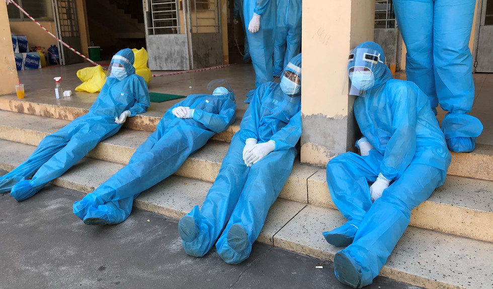 Hành trình của gần 600 ngày chống dịch là hành trình của sức mạnh đoàn kết dân tộc