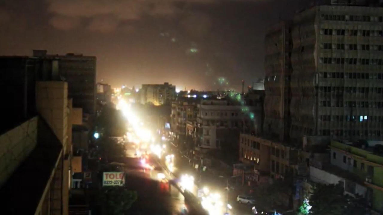 Nổ nhà máy điện ở gần thủ đô Afghanistan