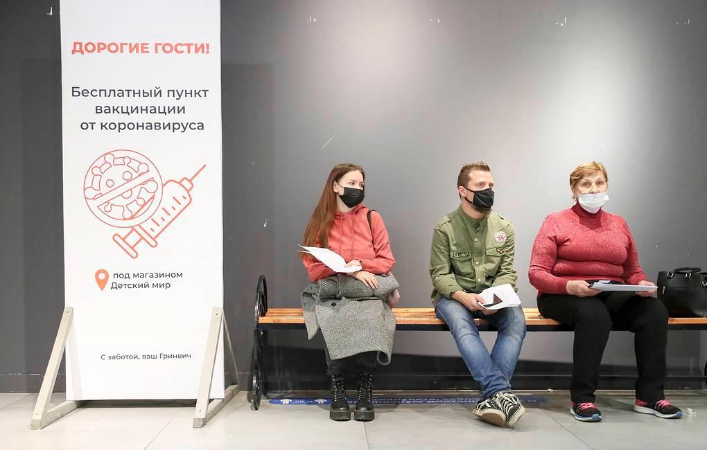 Điều gì nhấn chìm Đông Âu trong đại dịch?