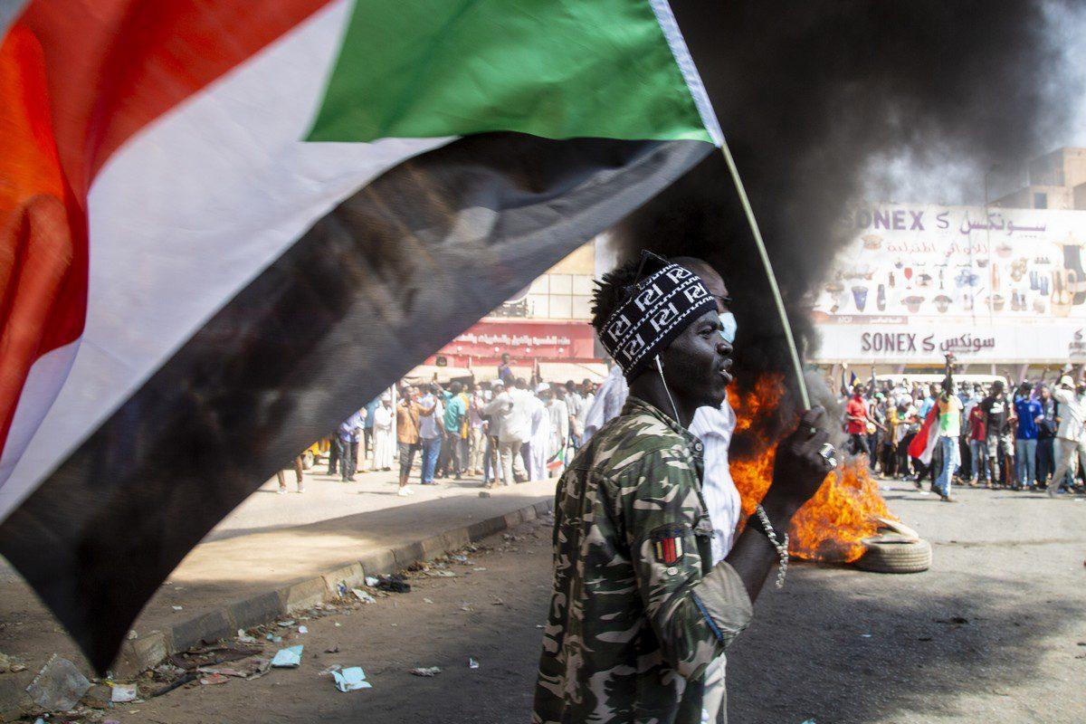 Lãnh đạo cuộc đảo chính tuyên bố sẽ bổ nhiệm thủ tướng mới 