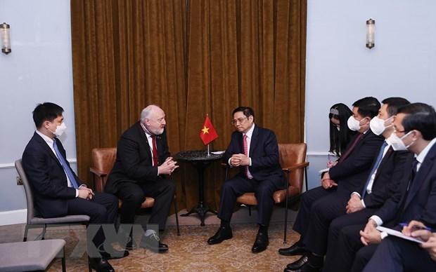 Thủ tướng chứng kiến lễ ký kết, trao 26 thỏa thuận hợp tác Việt-Anh