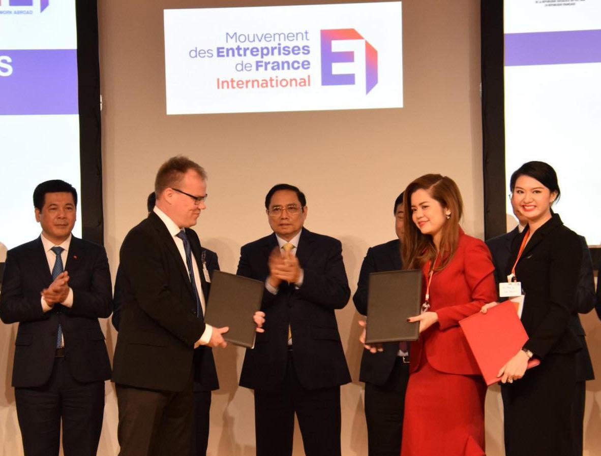 Thủ tướng: Người dân, doanh nghiệp Việt Nam - Pháp sẽ ngày càng đoàn kết, hợp tác thực chất, hiệu quả