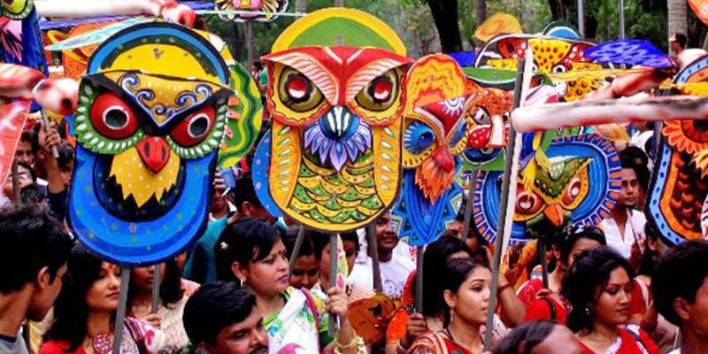 Bị COVID-19 "phủ bóng mờ", các lễ kỷ niệm Năm mới lung linh vẫn sẽ diễn ra