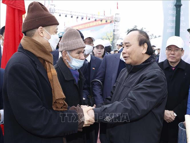 Chủ tịch nước Nguyễn Xuân Phúc phát động Tết trồng cây