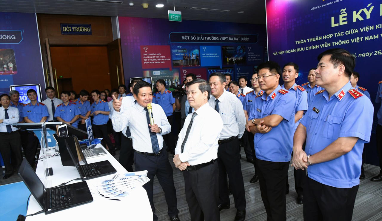 Viện Kiểm sát nhân dân tối cao và Tập đoàn VNPT ký kết hợp tác về chuyển đổi số