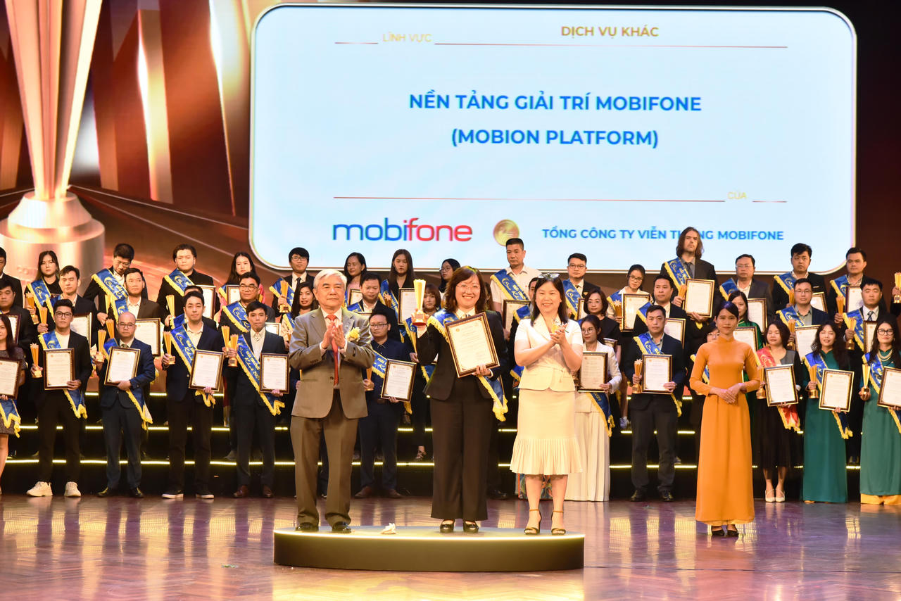 MobiFone ghi dấu ấn tại Sao Khuê 2024 với 5 giải thưởng