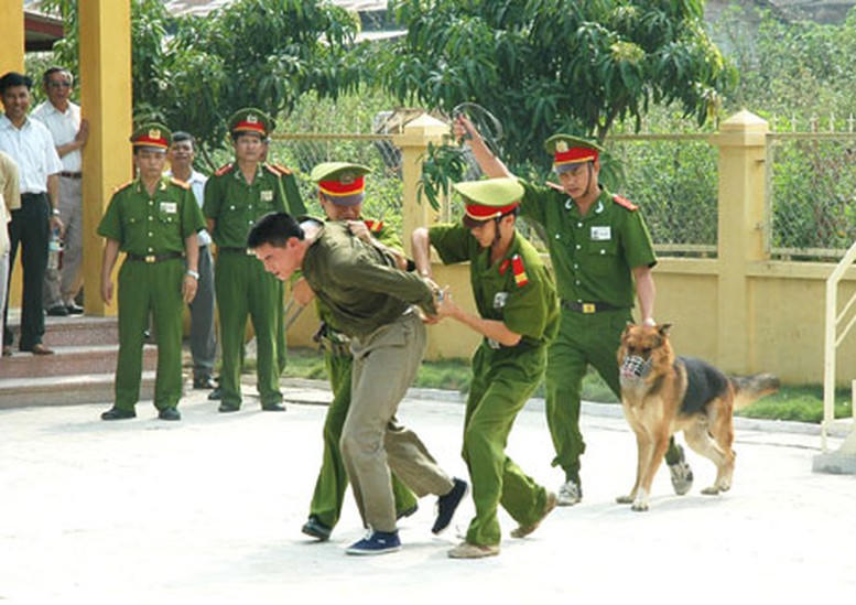 Xã hội hóa công tác phòng, chống tội phạm: Từ nhân dân, nhờ nhân dân