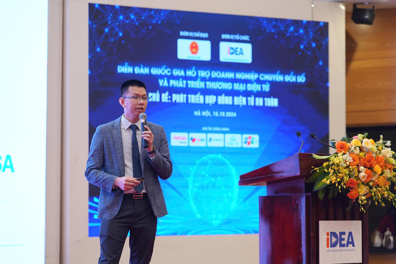 15h00 hôm nay, Chuyên gia giải đáp về thuế của các hộ kinh doanh trên fanpage VNPT VinaPhone