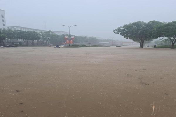 Mưa lớn khiến hơn 80 nhà dân tại TP Lào Cai bị ngập