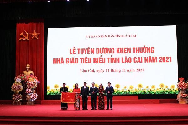 Lào Cai tuyên dương, khen thưởng các nhà giáo tiêu biểu năm 2021