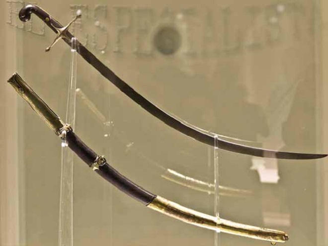 Số phận cây kiếm của 5 vị tướng nổi tiếng thế giới