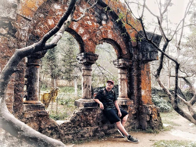 Khám phá tu viện cổ Tả Phìn