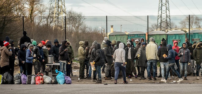 Pháp mạnh tay với 'vấn nạn Calais'