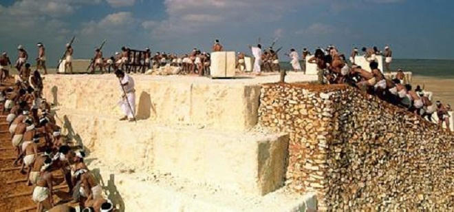 Rơi vào quá khứ và những bí mật chưa thể lý giải