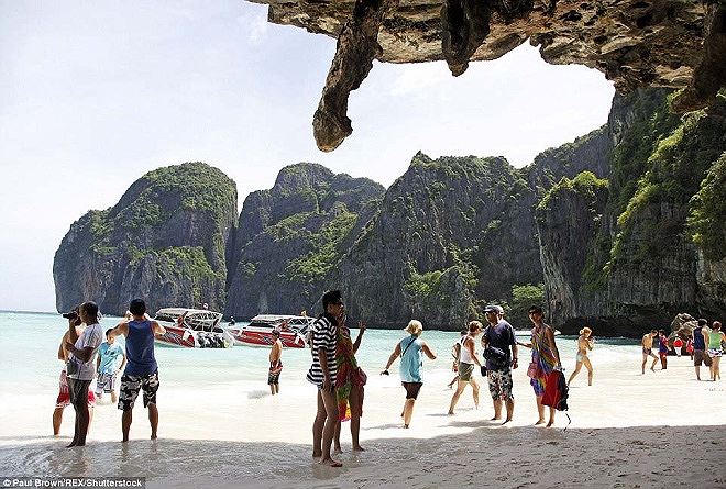 Ngắm vùng vịnh Maya tuyệt đẹp trước khi đóng cửa vì quá tải