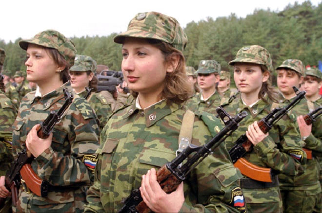 Phụ nữ có vai trò thế nào trong quân đội các nước