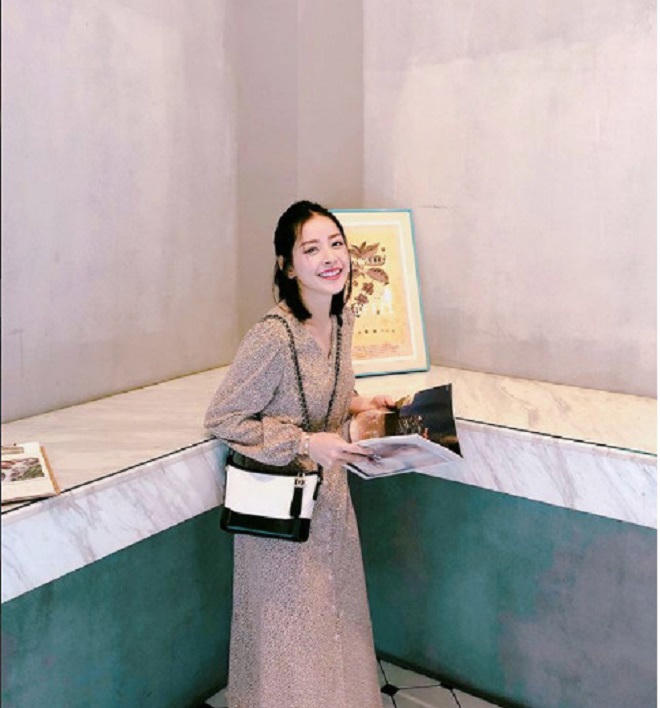 Công thức thời trang ruột của các hot girl Việt trong ngày nắng nóng