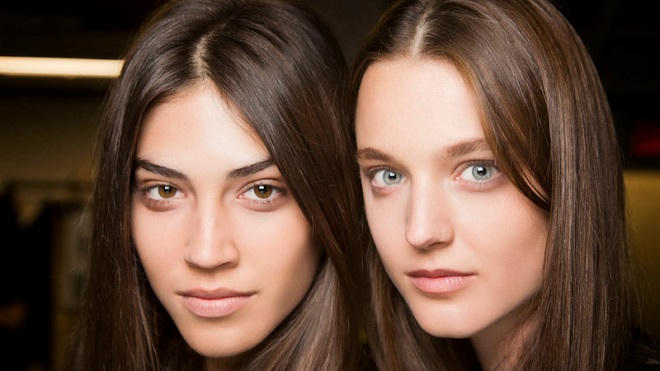 Tạo lớp nền hoàn hảo khi trang điểm cho da dầu