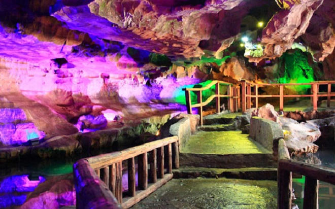 Top 8 hang động ngầm đẹp đến nín thở trên thế giới