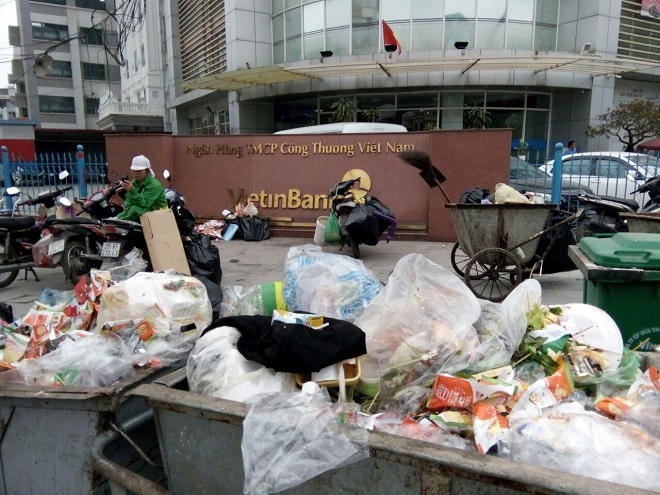 Chiến dịch dọn vỉa hè Hà Nội rơi vào quên lãng?