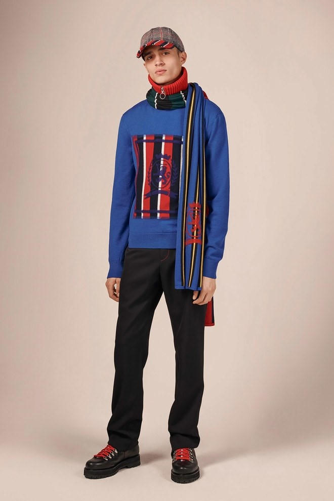 Xu hướng thời trang độc, lạ thống trị sàn diễn mùa thu 2018